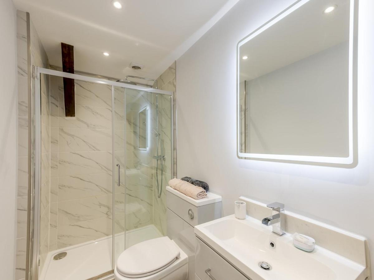 Pass The Keys Dahlia Contemporary Town Centre Apartment ชรูว์สเบอรี ภายนอก รูปภาพ