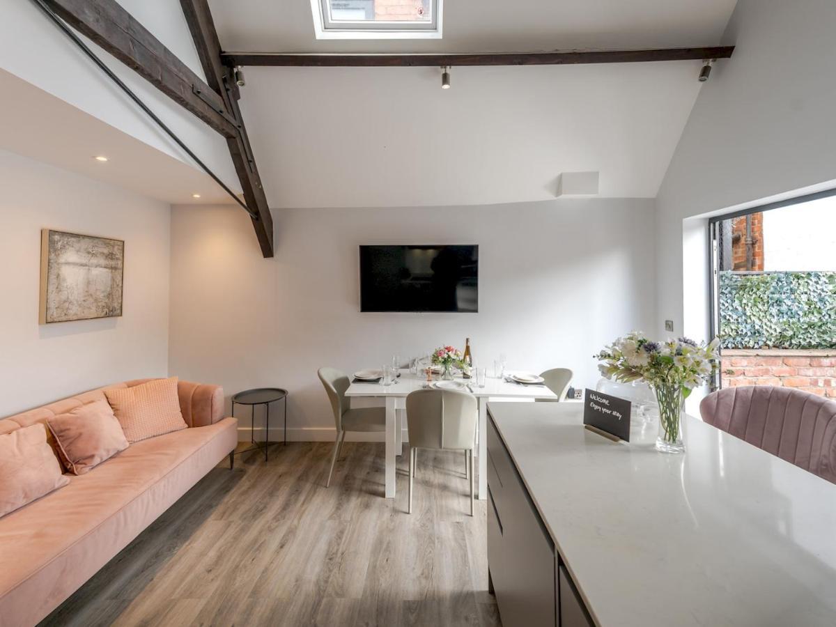 Pass The Keys Dahlia Contemporary Town Centre Apartment ชรูว์สเบอรี ภายนอก รูปภาพ